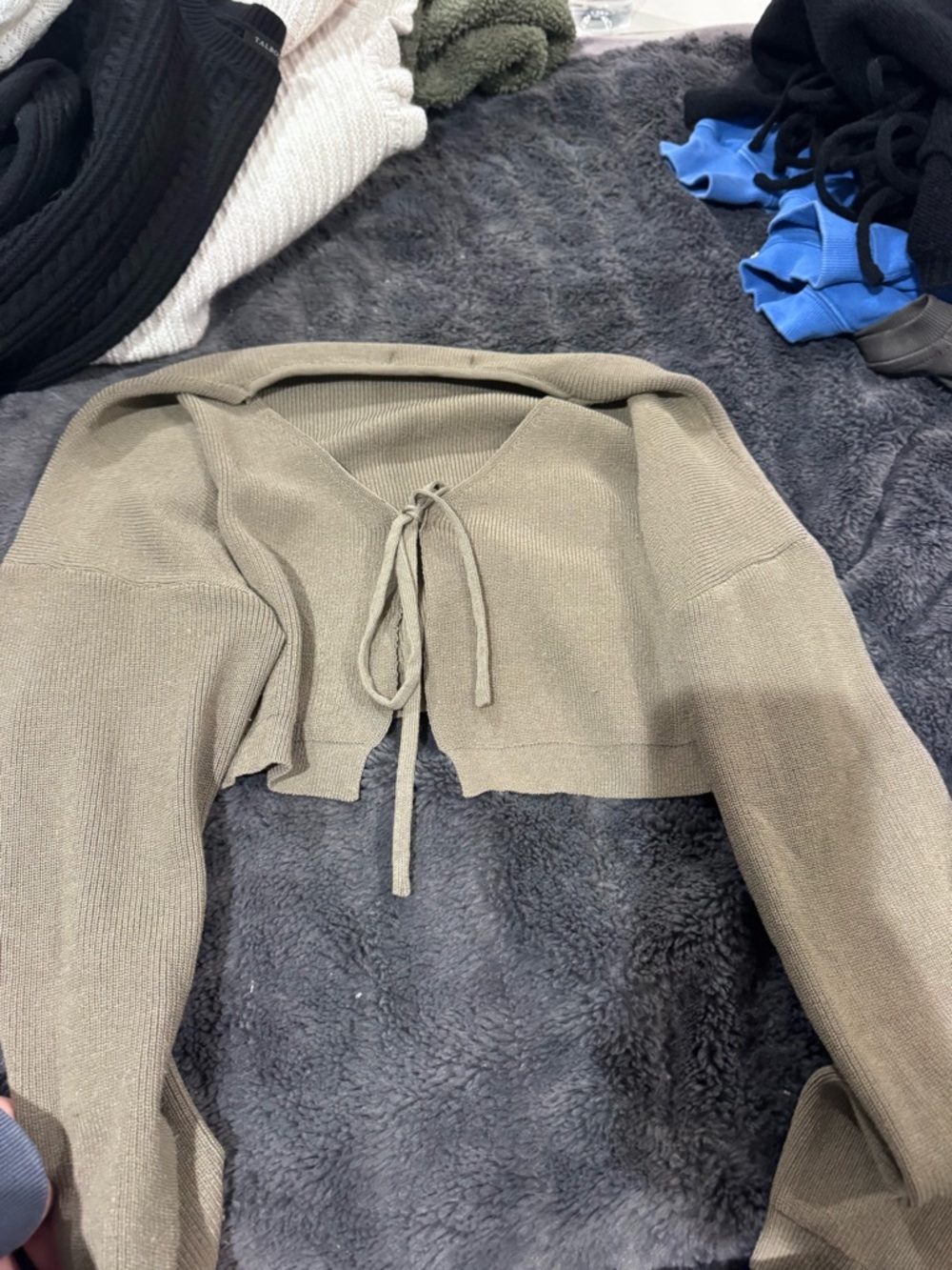 SHEIN Olive Green Cropped Tie-Front Knit Sweater